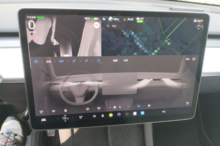 Tesla Model Y 2022 #13 Tesla Model Y 2022 car image #13