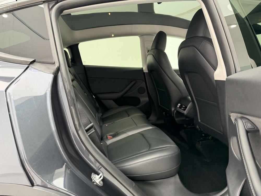 Tesla Model Y 2024 #22 Tesla Model Y 2024 car image #22