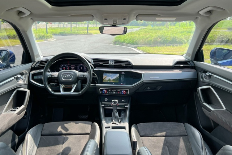 Audi Q3 2019 #14 Audi Q3 2019 car image #14