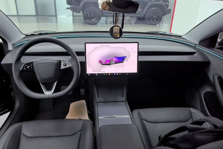 Tesla Model 3 2025 #11 Tesla Model 3 2025 car image #11
