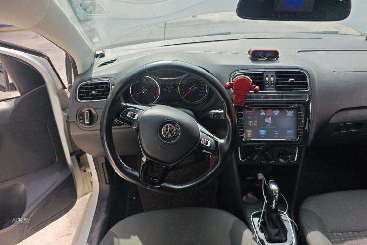 Volkswagen Polo 2017 #12 Volkswagen Polo 2017 car image #12