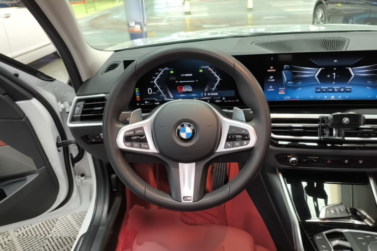 BMW 3 Series 2024 #11 BMW 3 Series 2024 car image #11