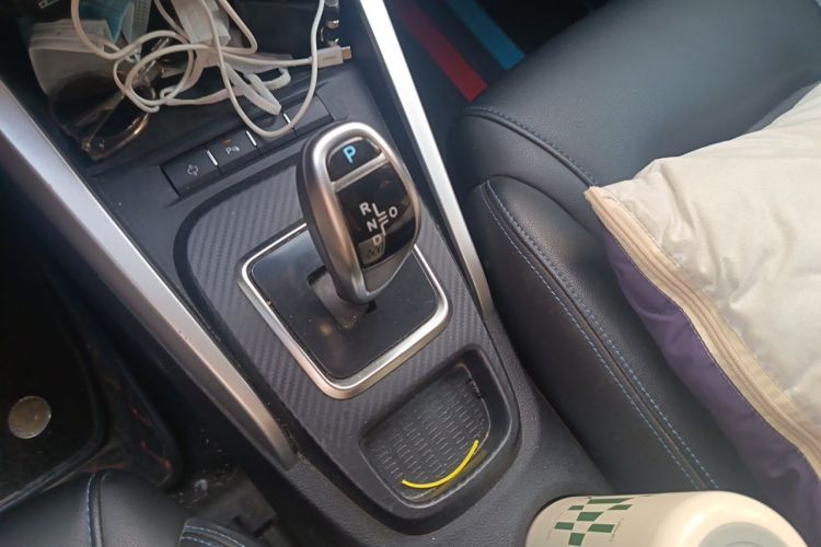 BYD Yuan New Energy 2019 immagine di auto #14