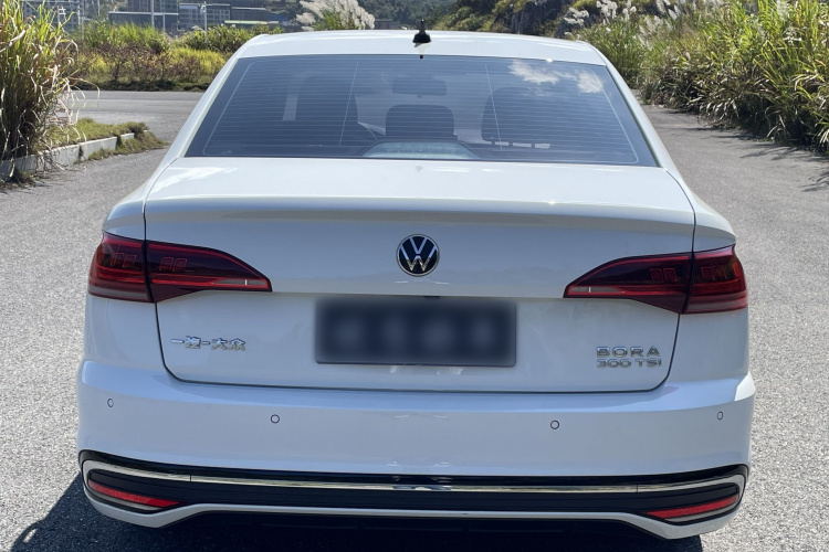 Volkswagen Bora 2023 imagen de coche #6