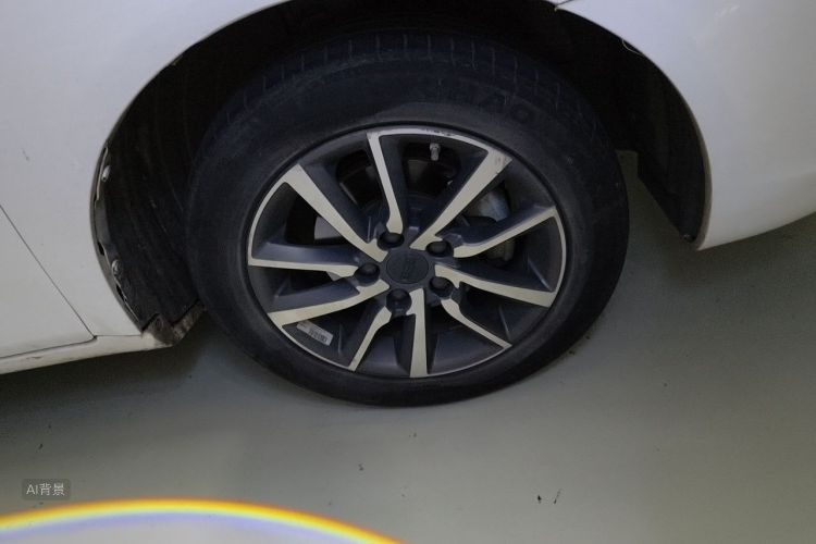GEELY Emgrand 2020 car image #9