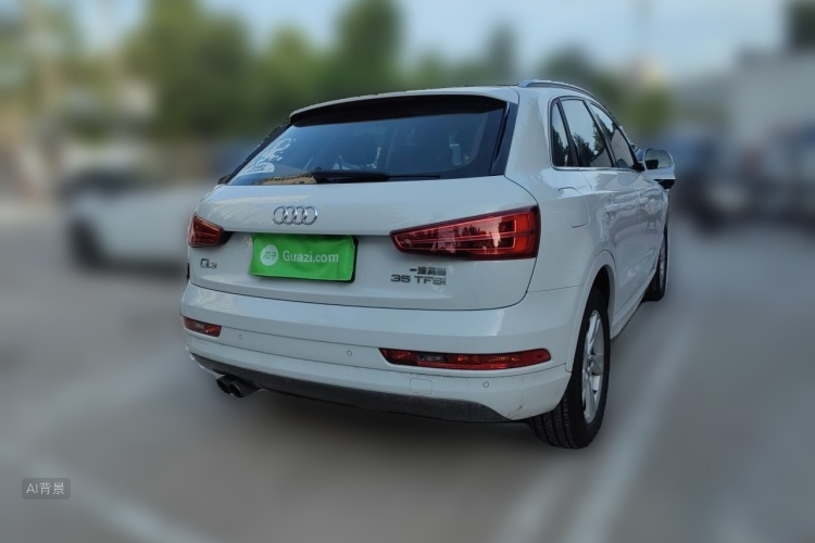 Audi Q3 2017 car image #7