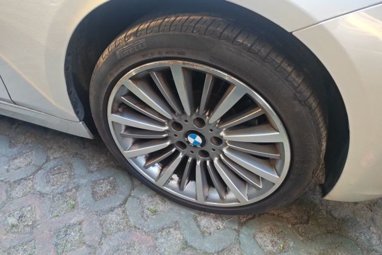 BMW 3 Series 2019 #9 BMW 3 Series 2019 car image #9