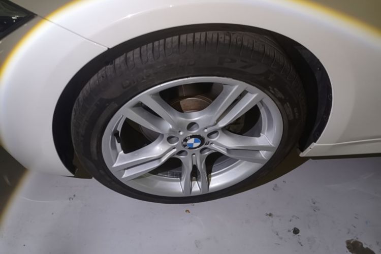 BMW 3 Series 2017 car image #9