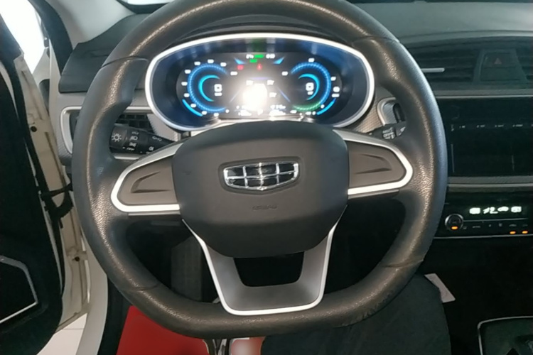 GEELY Emgrand New Energy 2021 car image #11