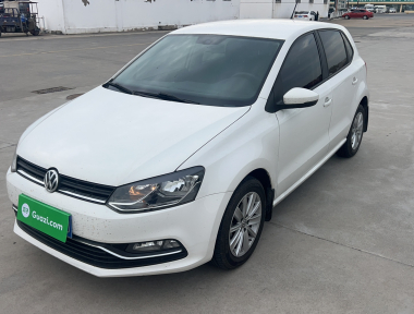 Volkswagen Polo 2015 Volkswagen Polo 2015 car image