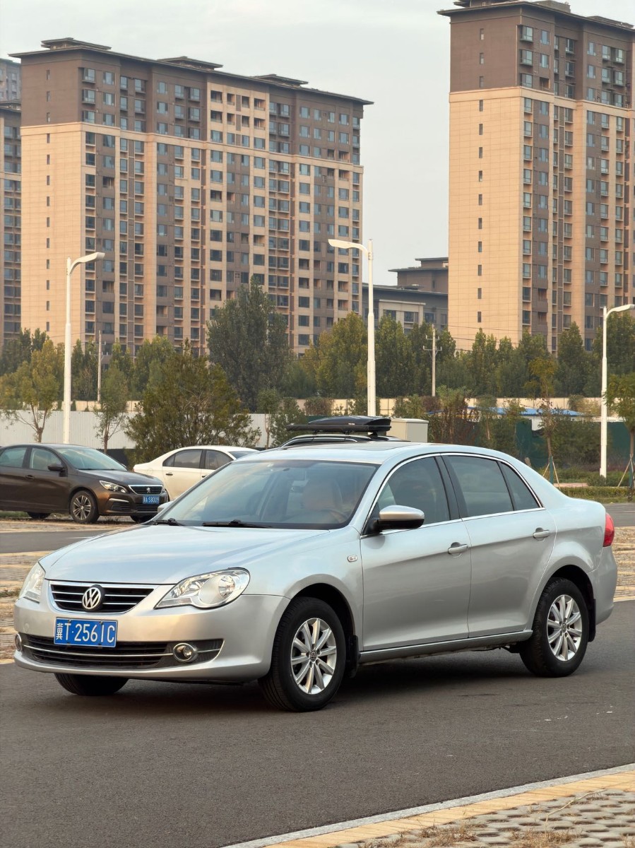 Volkswagen Bora 2012 Volkswagen Bora 2012 immagine di auto