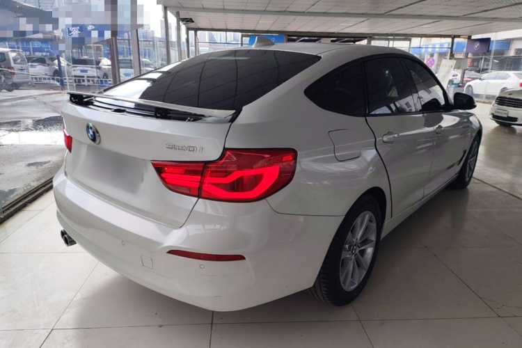 BMW 3 Series GT 2017 #5 BMW 3 Series GT 2017 car image #5