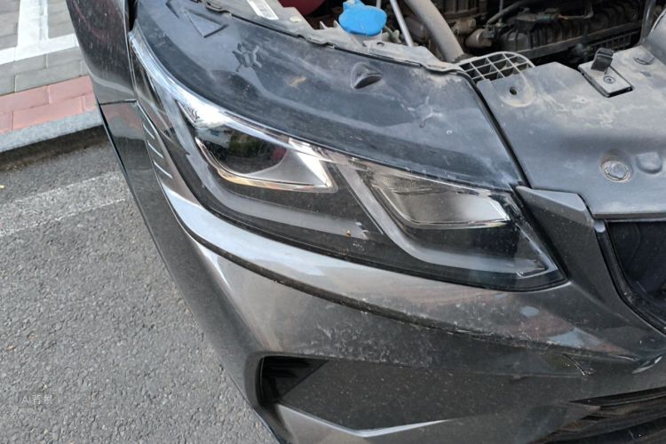 GEELY Coolray 2023 immagine di auto #8
