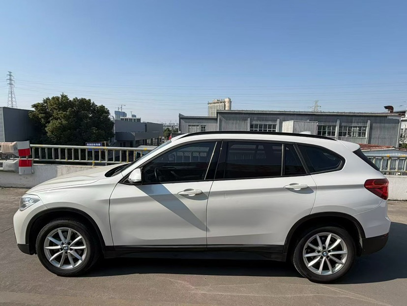 BMW X1 2019 #3 BMW X1 2019 car image #3