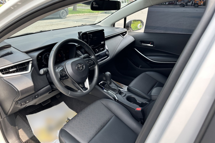 Toyota Corolla 2025 #20 Toyota Corolla 2025 car image #20