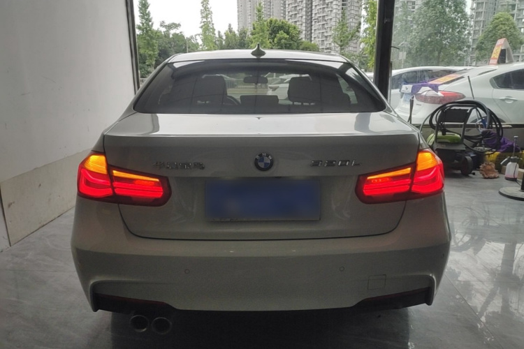 BMW 3 Series 2018 #6 BMW 3 Series 2018 car image #6