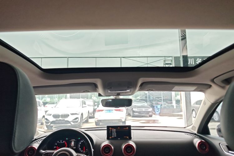 Audi A3 2016 immagine di auto #18