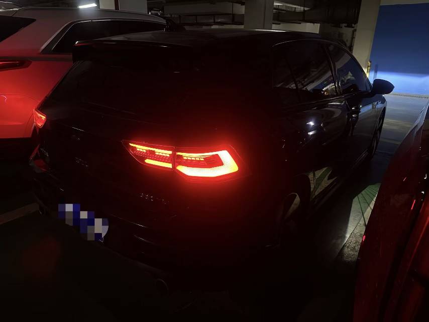 Volkswagen GolfGTI 2022 صورة سيارة #2