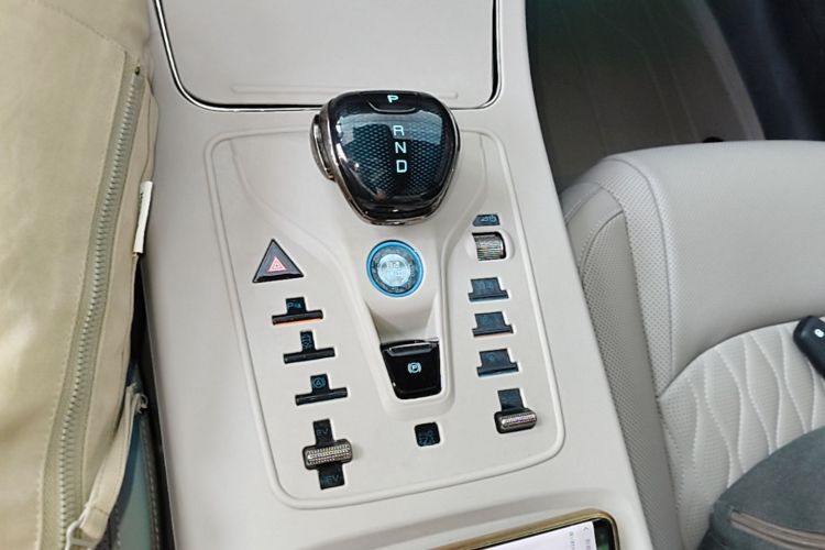 BYD Han 2024 #14 BYD Han 2024 car image #14