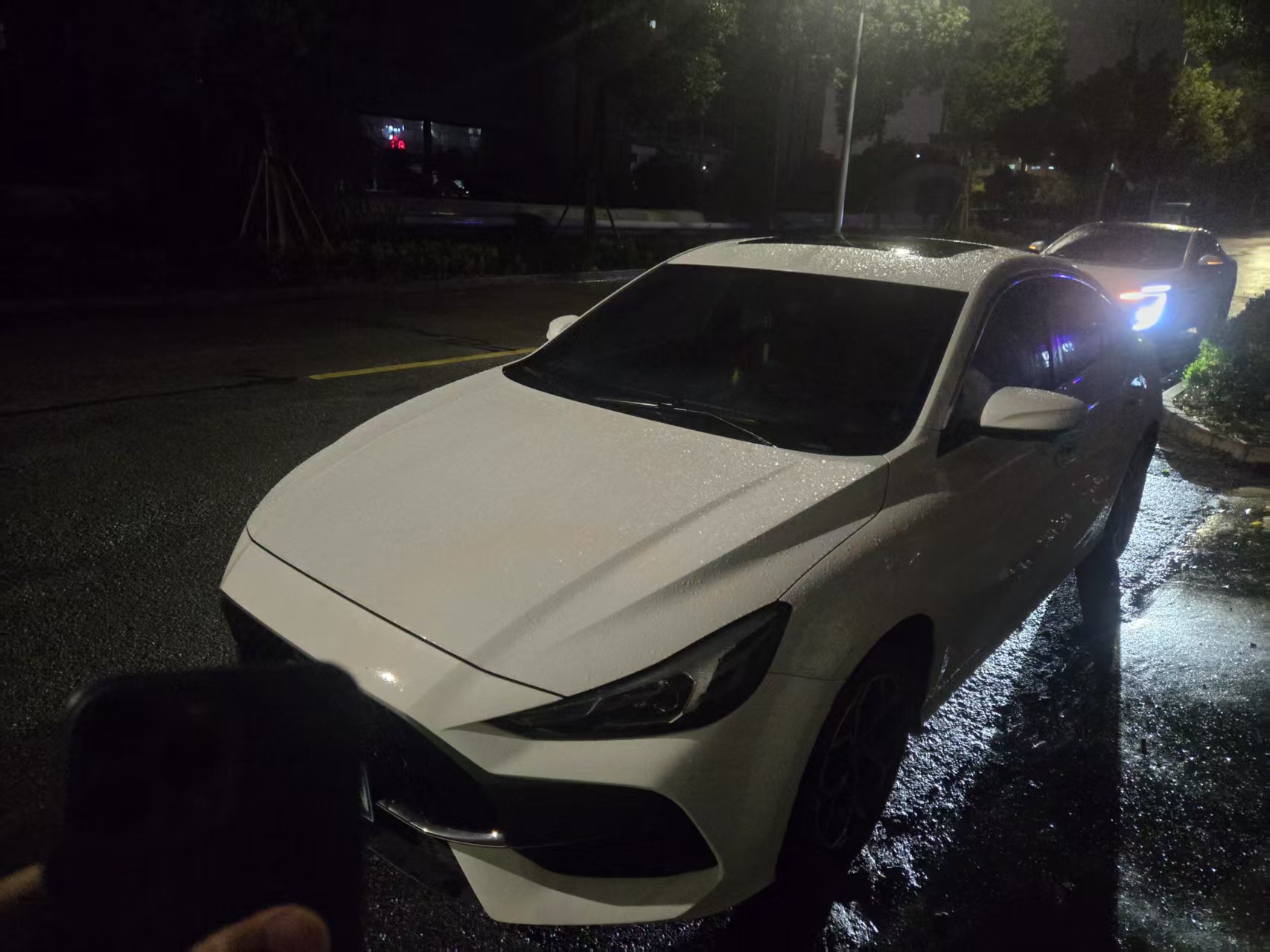 MG 5 2023 car image #2