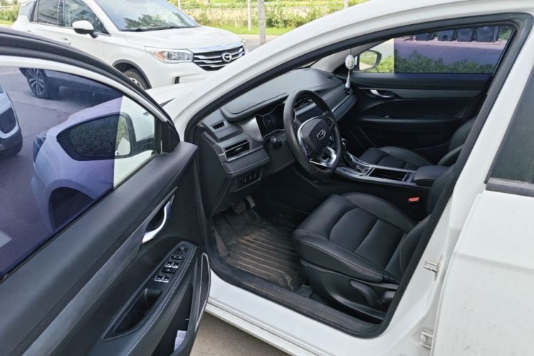 GEELY Emgrand 2021 car image #16