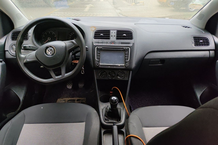 Volkswagen Polo 2015 #7 Volkswagen Polo 2015 car image #7