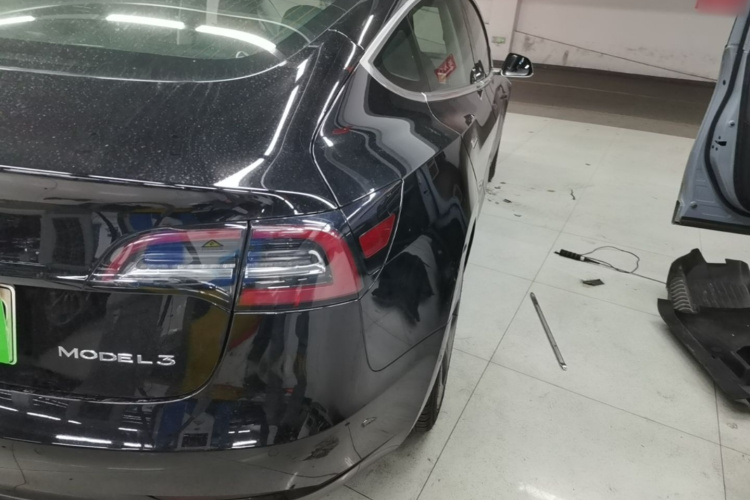 Tesla Model 3 2020 car image #8