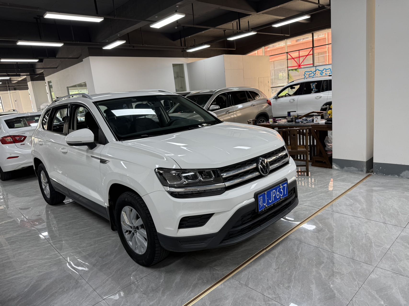 Volkswagen Tharu 2021 immagine di auto 