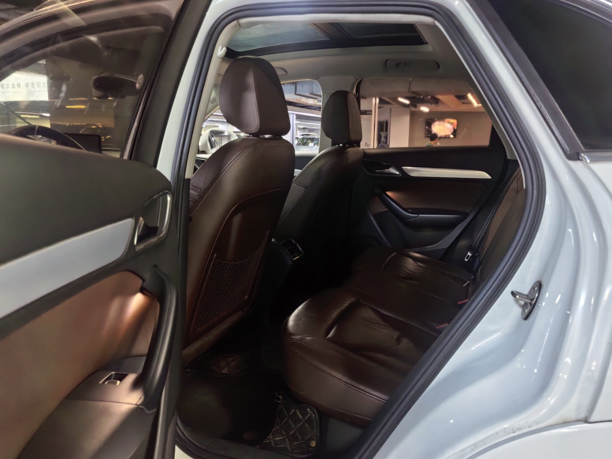 Audi Q3 2014 car image #5