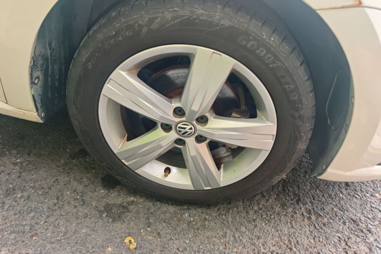 Volkswagen Lavida 2017 car image #9