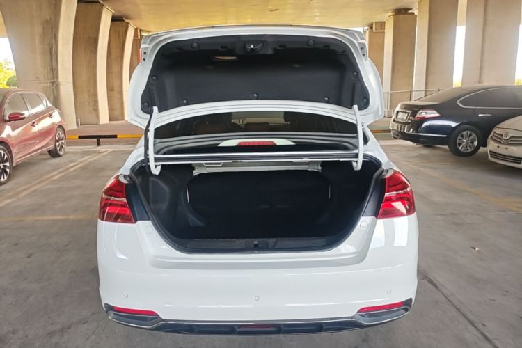 GEELY Emgrand 2018 #19 GEELY Emgrand 2018 car image #19