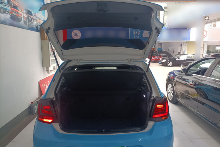Volkswagen Polo 2016 #19 Volkswagen Polo 2016 car image #19