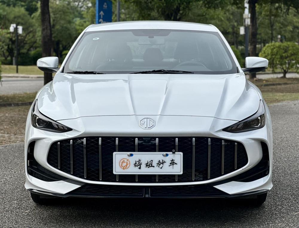 MG 5 2025 car image #2