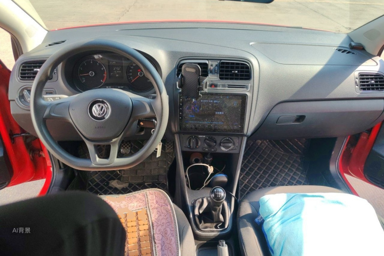 Volkswagen Polo 2019 car image #11