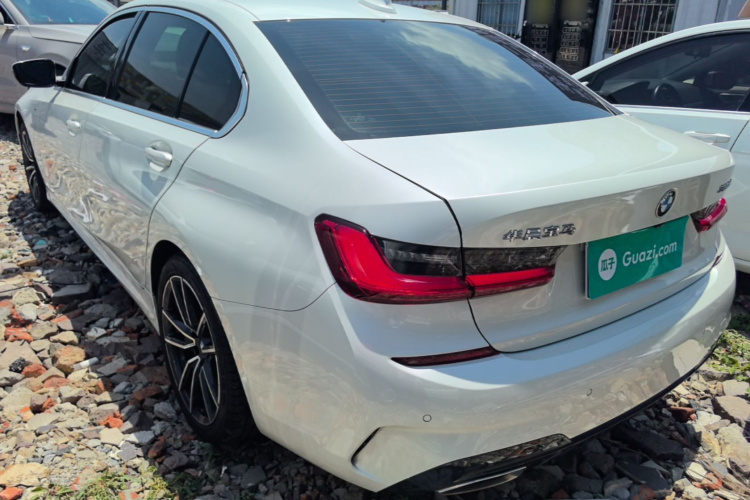BMW 3 Series 2021 #5 BMW 3 Series 2021 car image #5