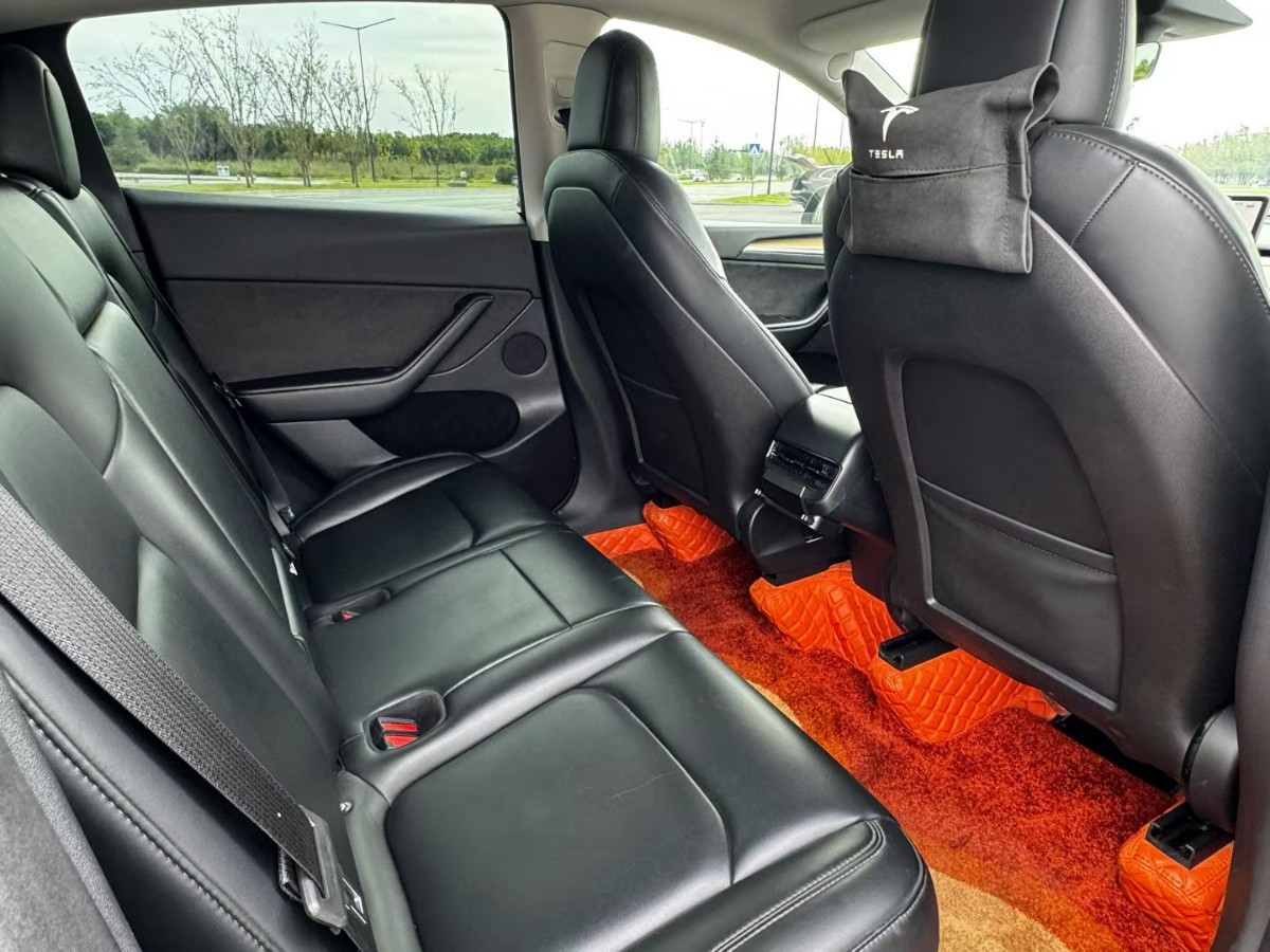 Tesla Model Y 2022 #5 Tesla Model Y 2022 car image #5