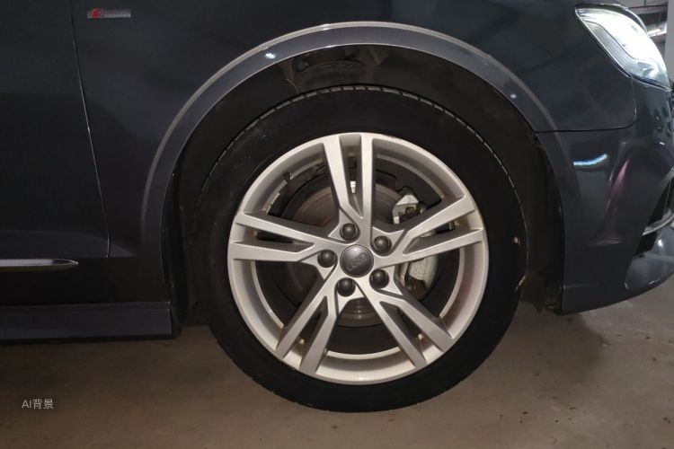 Audi A3 2019 car image #9