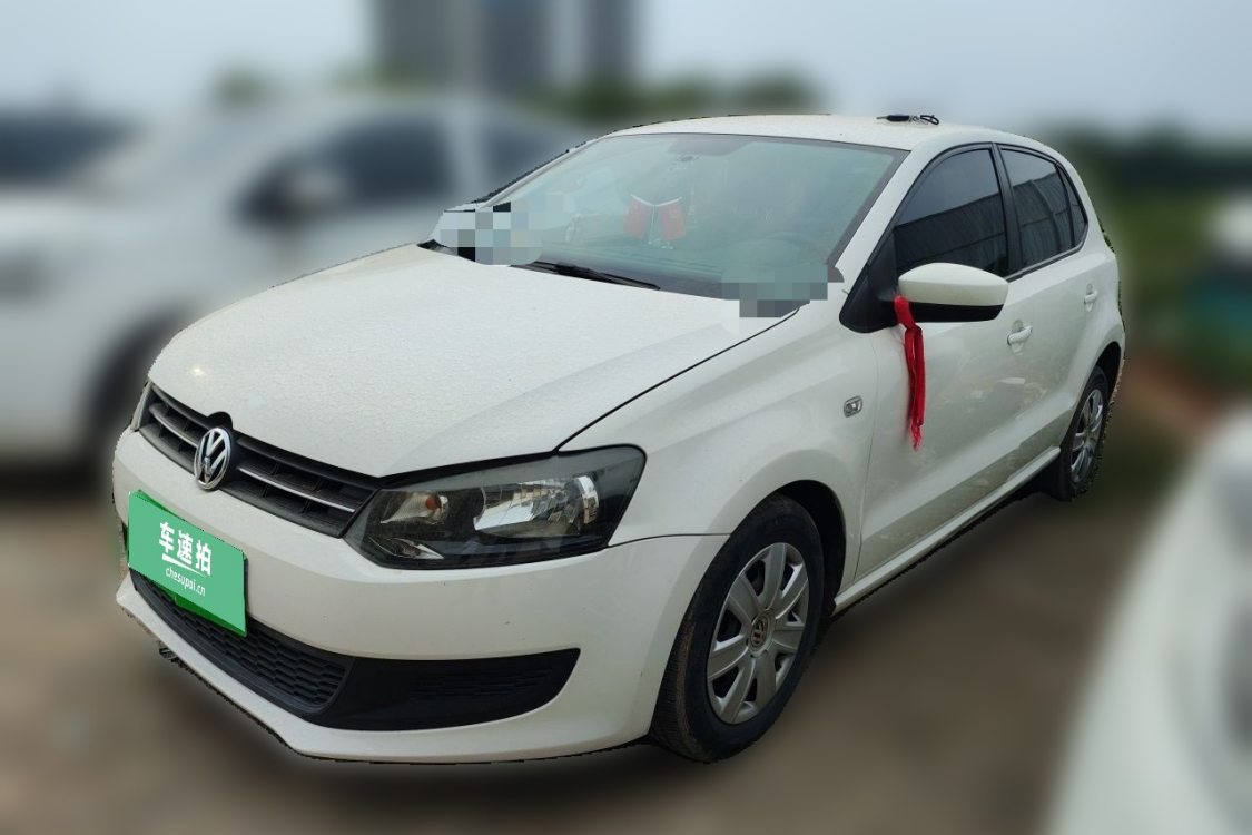 Volkswagen Polo 2013 Volkswagen Polo 2013 car image