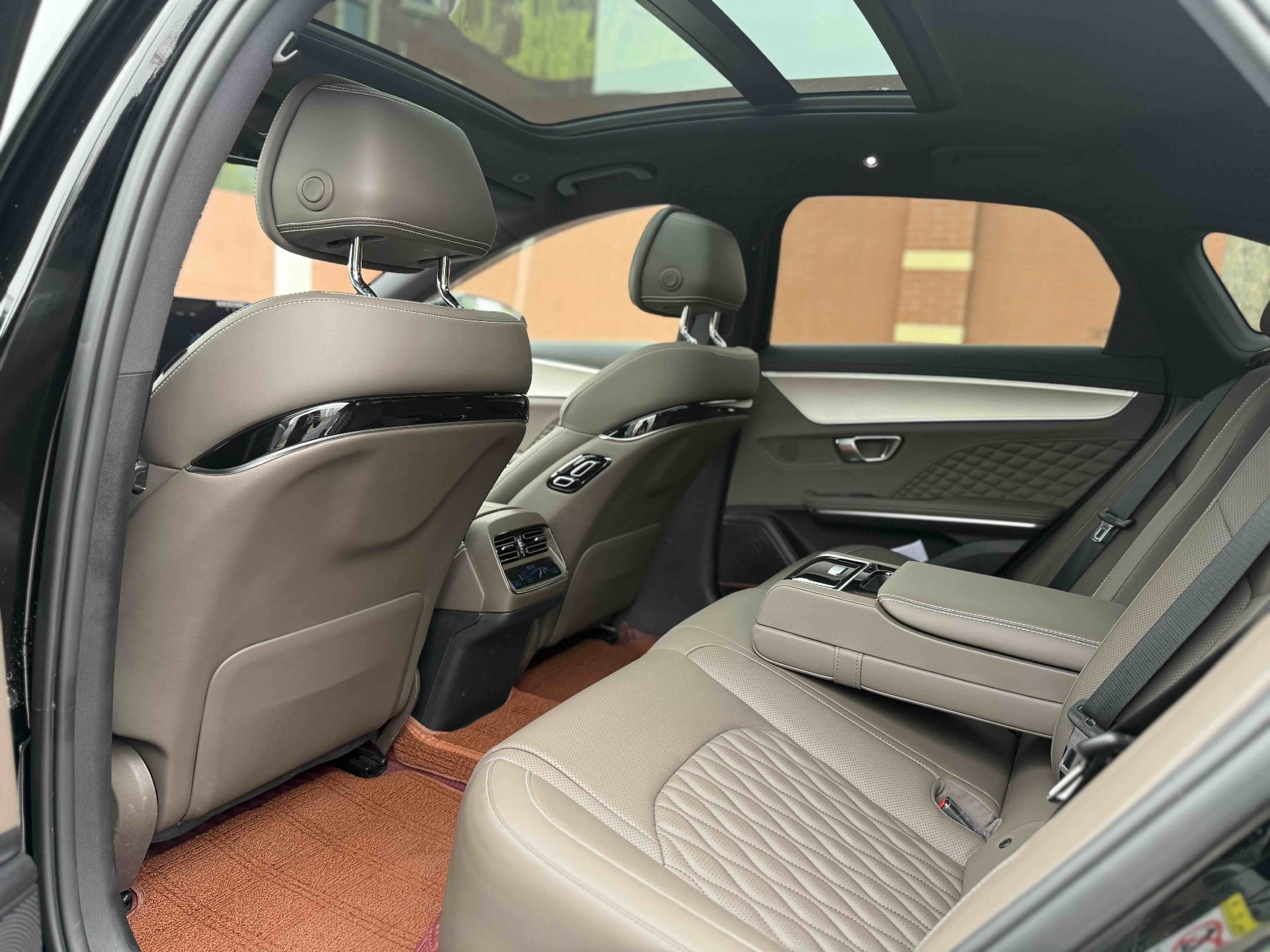 BYD Han 2024 #5 BYD Han 2024 immagine di auto #5