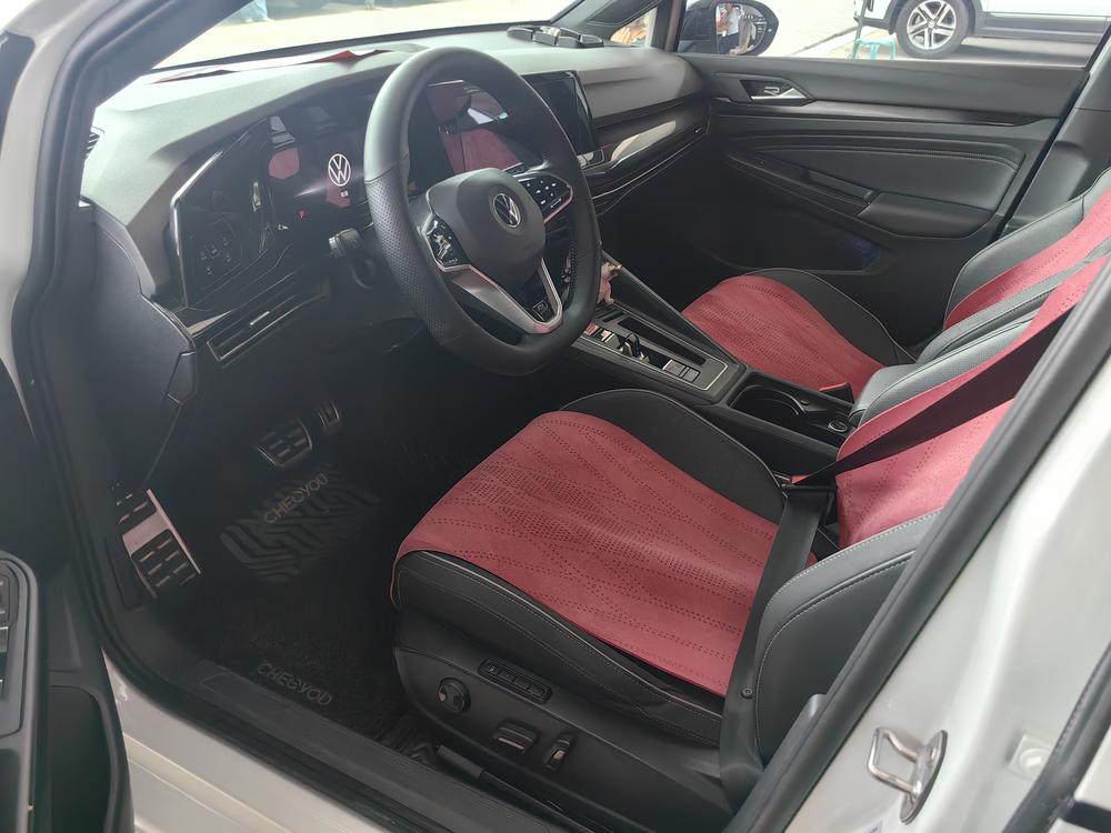 Volkswagen Golf 2021 صورة سيارة #11