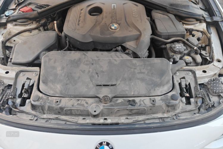 BMW 3 Series GT 2016 #22 BMW 3 Series GT 2016 car image #22