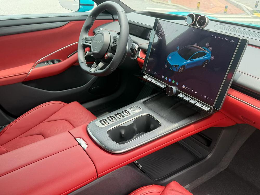 MI SU7 2024 immagine di auto #8