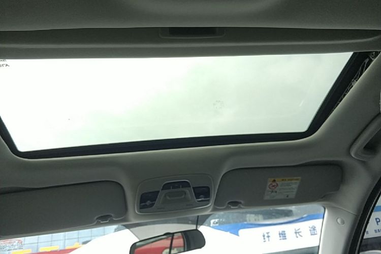 GEELY Emgrand 2022 car image #18