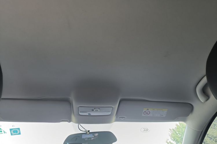Volkswagen Polo 2017 car image #18