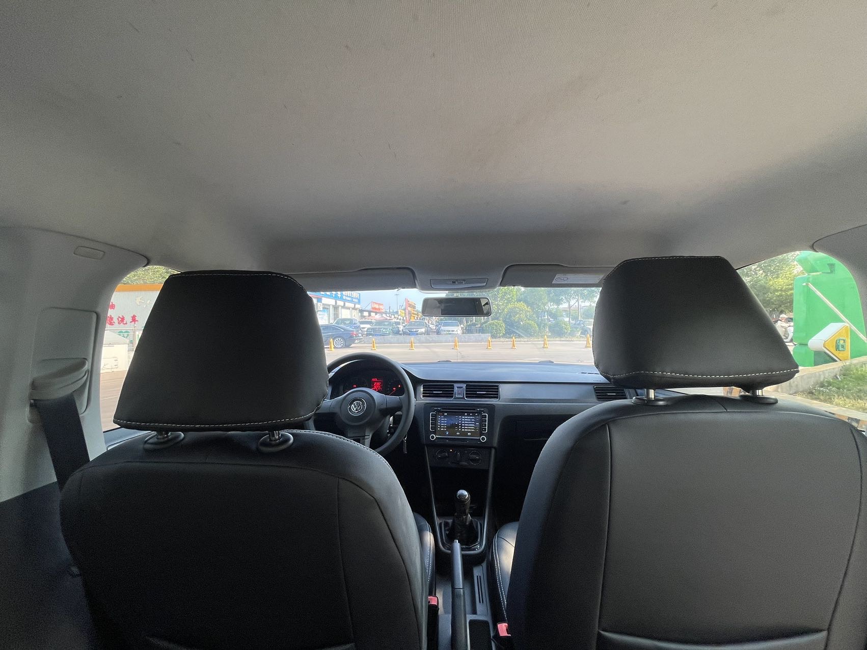 Volkswagen Santana 2015 car image #9
