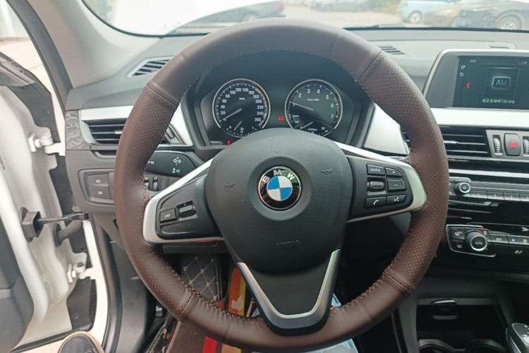 BMW X1 2019 #11 BMW X1 2019 car image #11