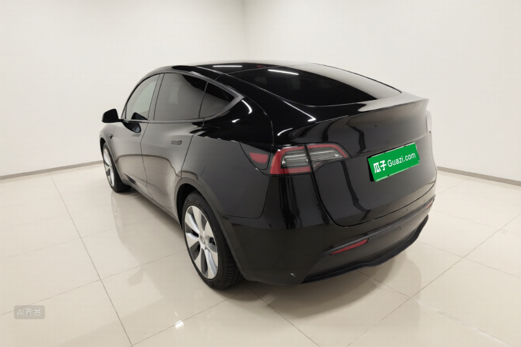 Tesla Model Y 2021 #5 Tesla Model Y 2021 car image #5