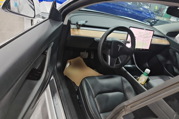 Tesla Model 3 2020 #16 Tesla Model 3 2020 car image #16