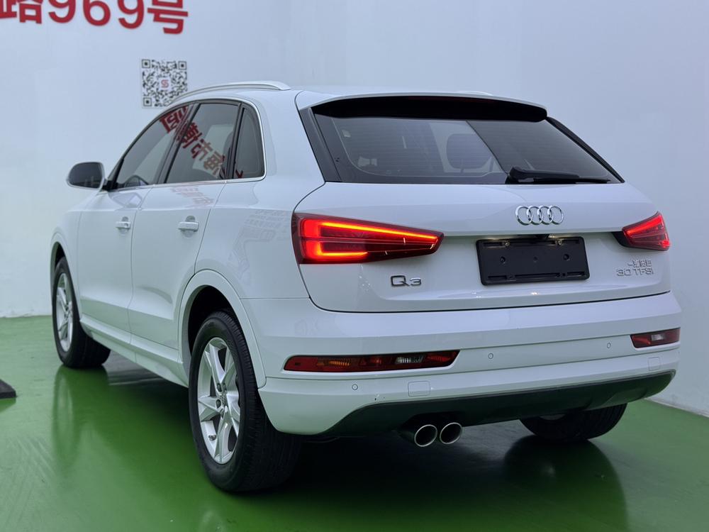 Audi Q3 2016 car image #4