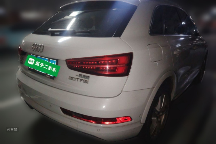 Audi Q3 2017 car image #7